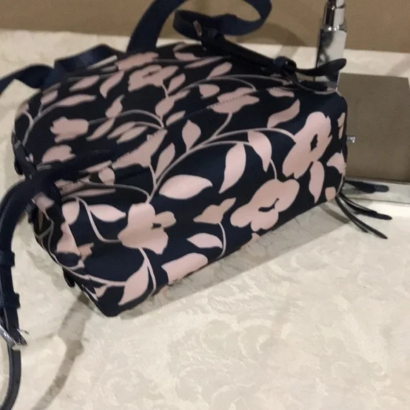 Kate Spade Med Floral and Butterfly Backpack display picture 2